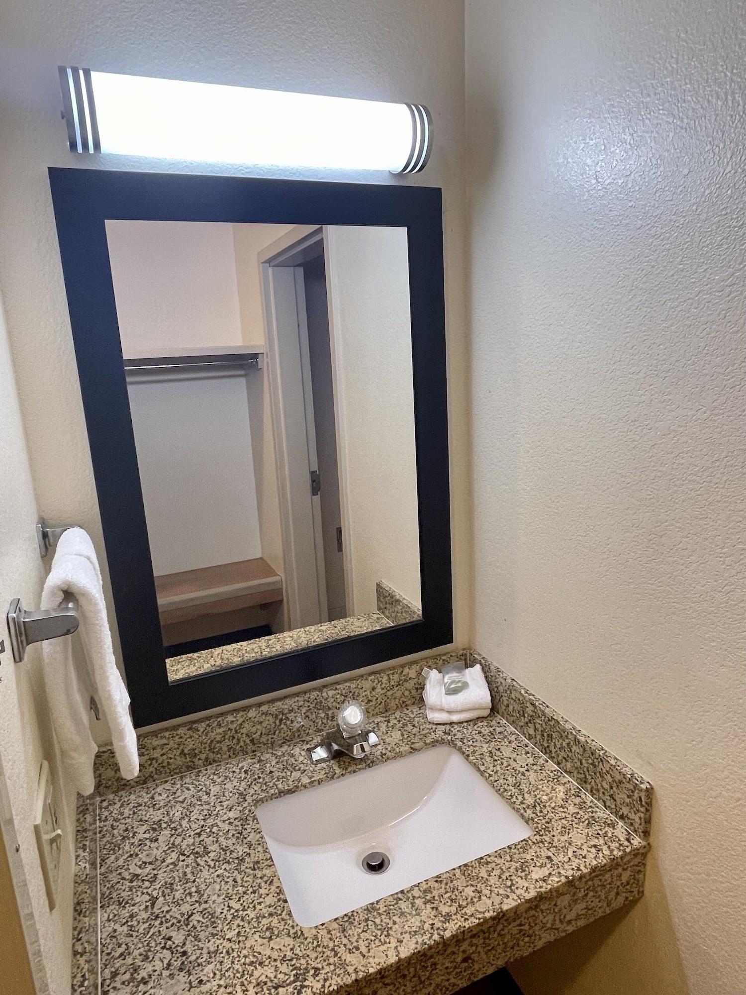 Red Roof Inn Clyde Luaran gambar